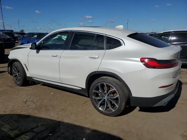 5UX33DT04P9P84565 2023 BMW X4 - Image 2
