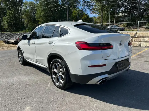 5UX33DT04P9T06288 2023 BMW X4 - Image 2