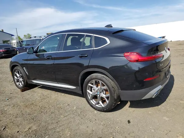 5UX33DT04R9X18651 2024 BMW X4 - Image 2