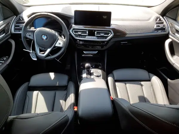 5UX33DT04R9X18651 2024 BMW X4 - Image 8