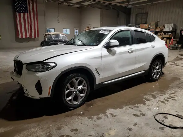 5UX33DT05N9J34723 2022 BMW X4 - Image 1