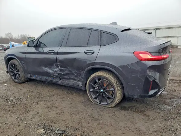 5UX33DT05N9J91407 2022 BMW X4 - Image 2