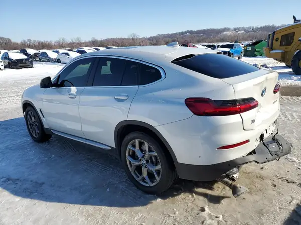 5UX33DT05N9K84430 2022 BMW X4 - Image 2