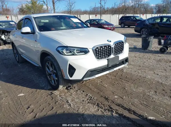 5UX33DT05N9L03865 2022 BMW X4 - Image 1