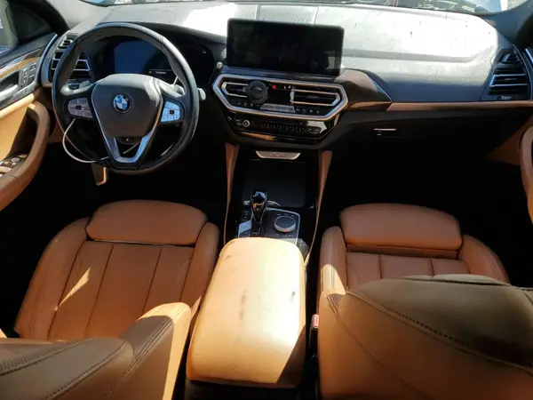 5UX33DT05P9P82582 2023 BMW X4 - Image 8