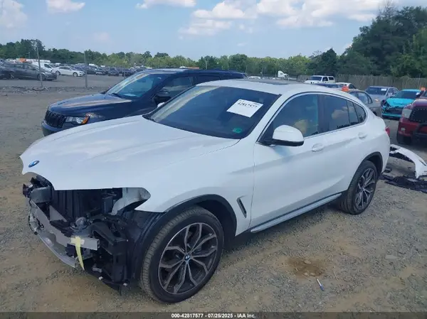5UX33DT05P9P95302 2023 BMW X4 - Image 2
