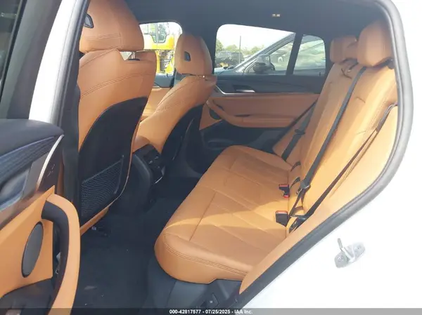 5UX33DT05P9P95302 2023 BMW X4 - Image 8