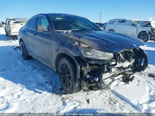5UX33DT05P9S83040 2023 BMW X4 - Image 1