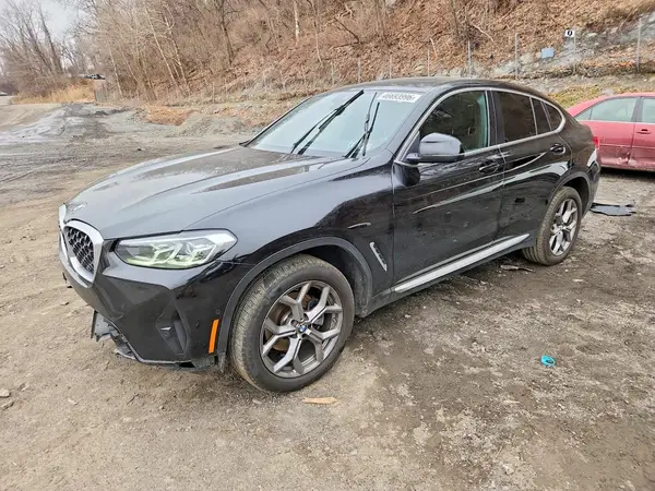 5UX33DT05R9V10830 2024 BMW X4 - Image 1