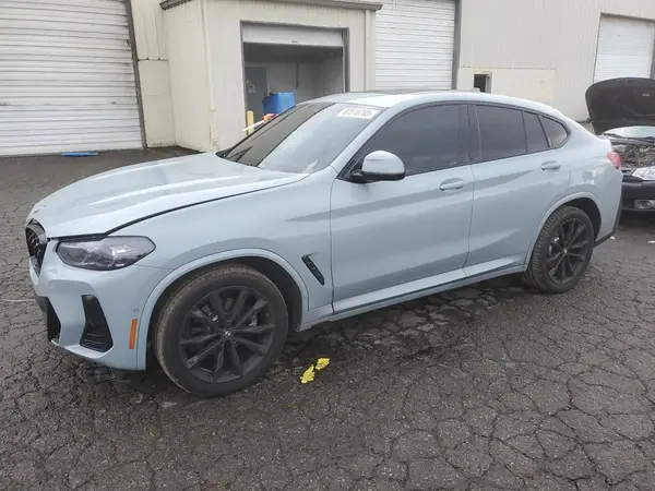 5UX33DT05S9Y39503 2025 BMW X4 - Image 1