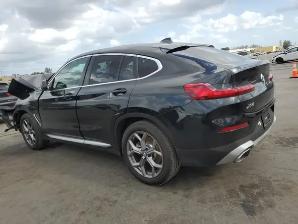 5UX33DT06N9L93267 2022 BMW X4 - Image 2