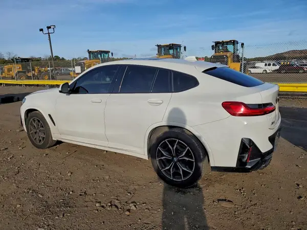 5UX33DT06P9R45790 2023 BMW X4 - Image 2