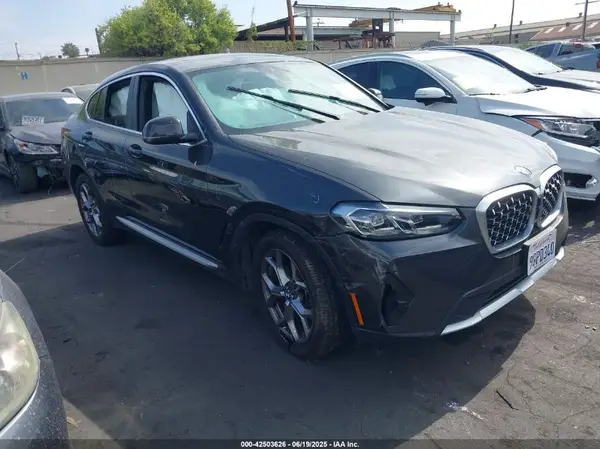 5UX33DT06P9S79773 2023 BMW X4 - Image 1