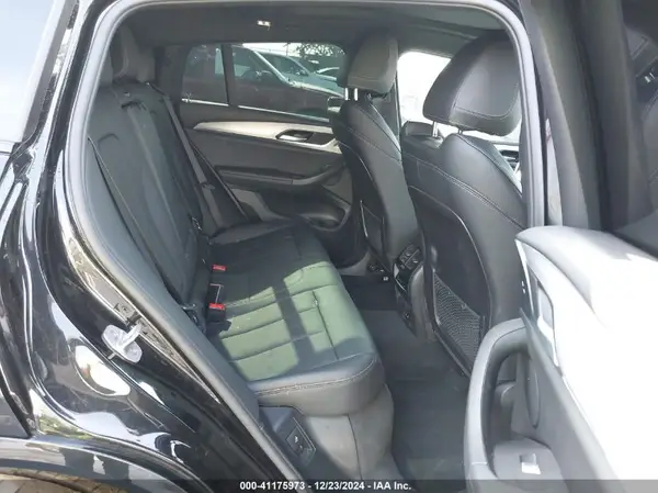 5UX33DT06P9T14070 2023 BMW X4 - Image 8