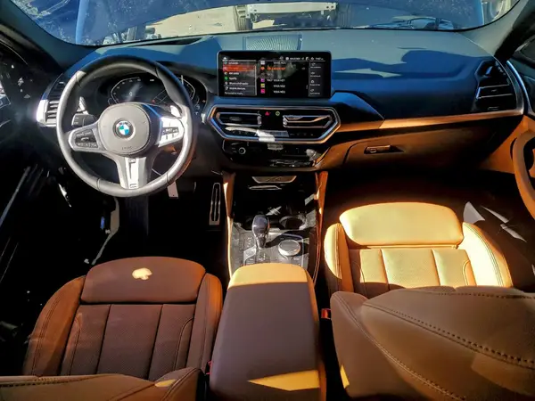 5UX33DT06R9V98271 2024 BMW X4 - Image 8