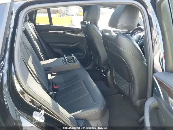 5UX33DT06R9W18020 2024 BMW X4 - Image 8
