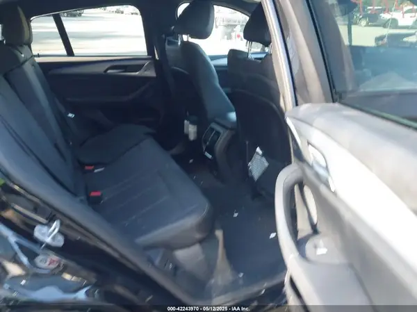5UX33DT06S9Y68475 2025 BMW X4 - Image 8