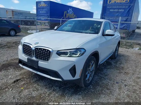 5UX33DT06S9Y71697 2025 BMW X4 - Image 2