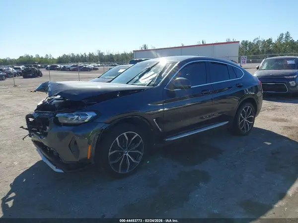 5UX33DT07N9K93520 2022 BMW X4 - Image 2