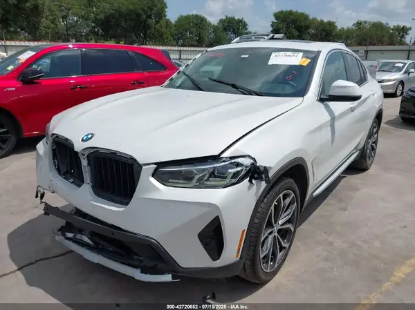 5UX33DT07N9L33756 2022 BMW X4 - Image 2