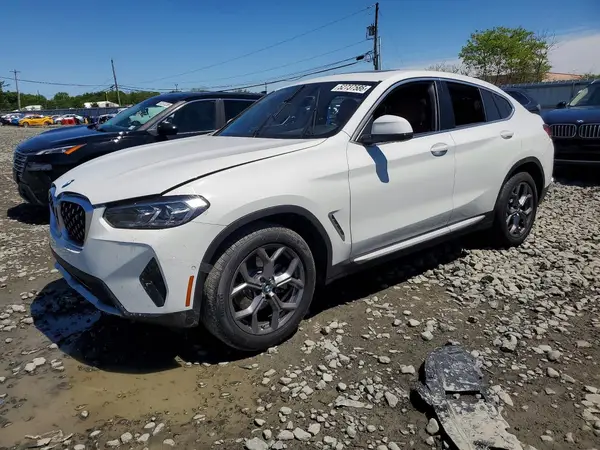 5UX33DT07S9157576 2025 BMW X4 - Image 1