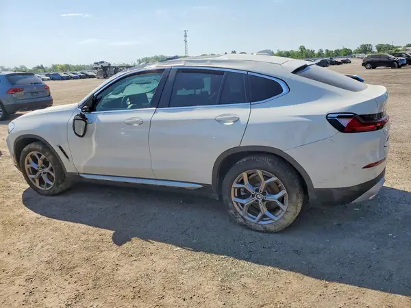 5UX33DT08N9K50711 2022 BMW X4 - Image 2