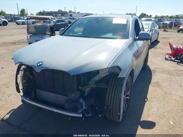 5UX33DT08N9K53687 2022 BMW X4 - Image 2