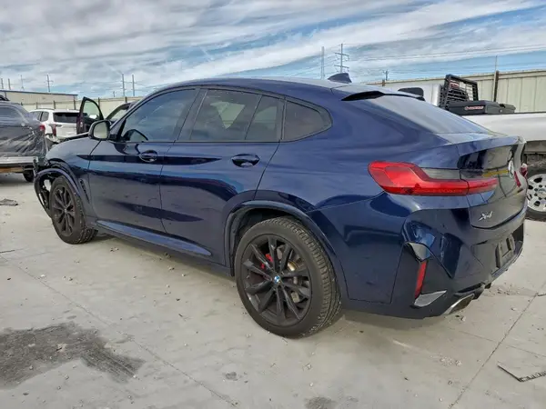 5UX33DT08N9L26010 2022 BMW X4 - Image 2