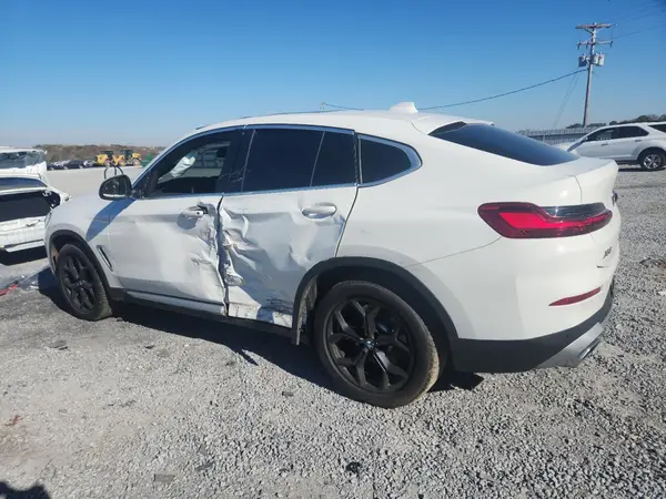 5UX33DT08N9M15088 2022 BMW X4 - Image 2
