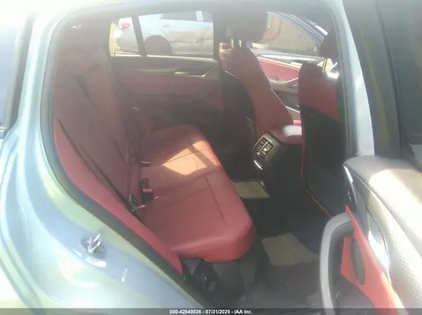 5UX33DT08N9M26219 2022 BMW X4 - Image 8