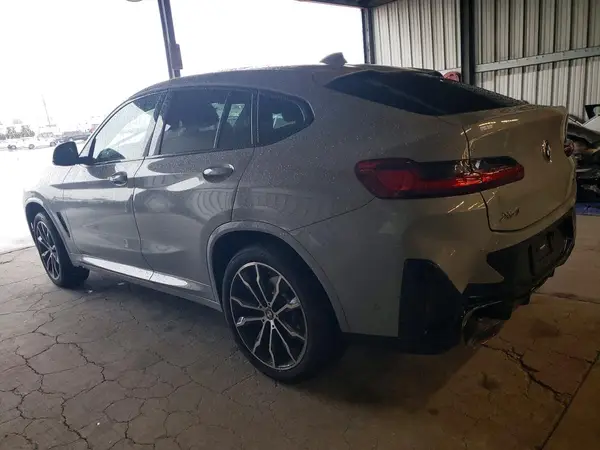 5UX33DT08N9M83309 2022 BMW X4 - Image 2