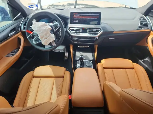 5UX33DT08R9T51673 2024 BMW X4 - Image 8