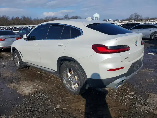 5UX33DT08R9T60373 2024 BMW X4 - Image 2