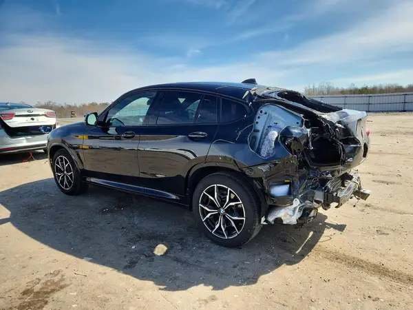 5UX33DT08R9U91447 2024 BMW X4 - Image 2