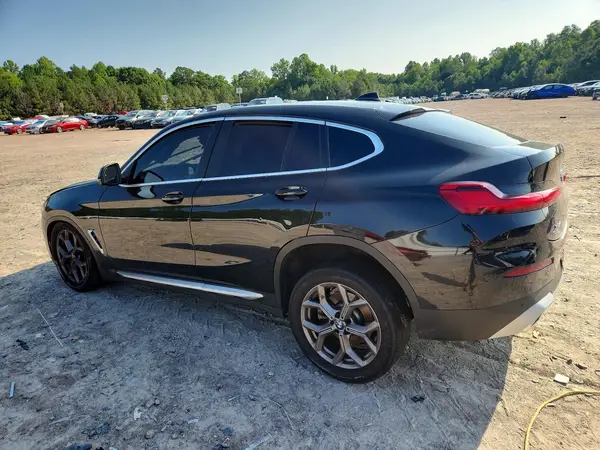 5UX33DT08R9X09659 2024 BMW X4 - Image 2
