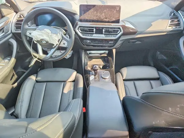 5UX33DT08R9X09659 2024 BMW X4 - Image 8