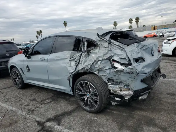 5UX33DT08S9087540 2025 BMW X4 - Image 2