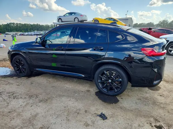 5UX33DT08S9098554 2025 BMW X4 - Image 2