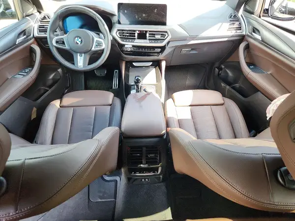 5UX33DT08S9098554 2025 BMW X4 - Image 8