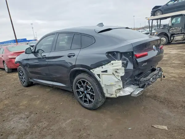 5UX33DT08S9099820 2025 BMW X4 - Image 2