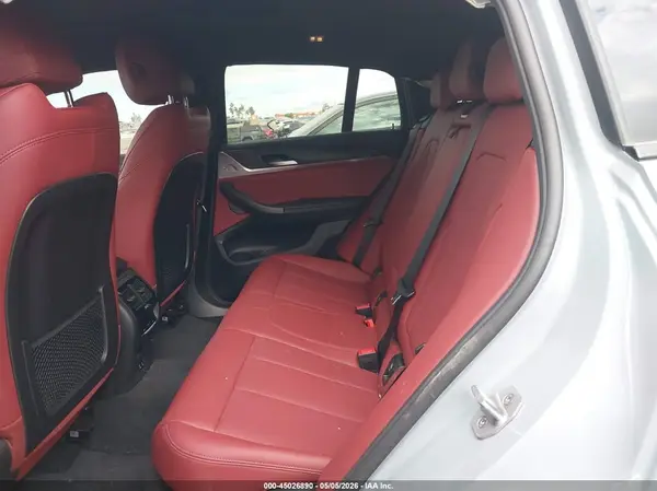 5UX33DT08S9185693 2025 BMW X4 - Image 8