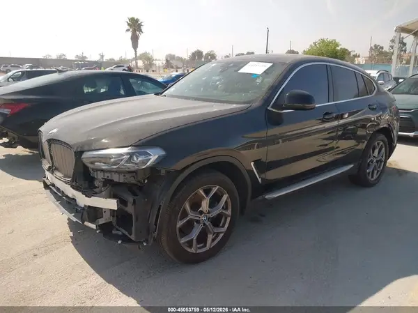 5UX33DT09N9H43641 2022 BMW X4 - Image 2