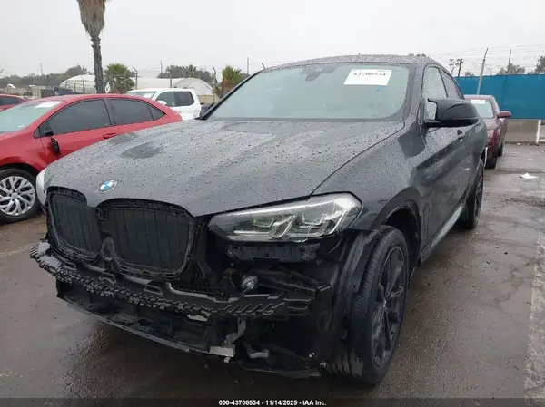 5UX33DT09N9J09596 2022 BMW X4 - Image 2