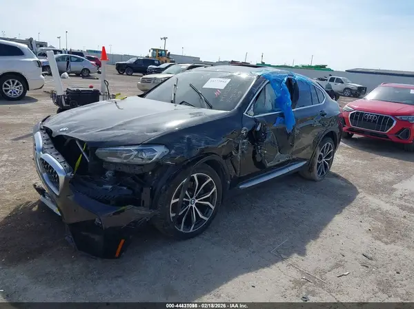 5UX33DT09N9J29170 2022 BMW X4 - Image 2