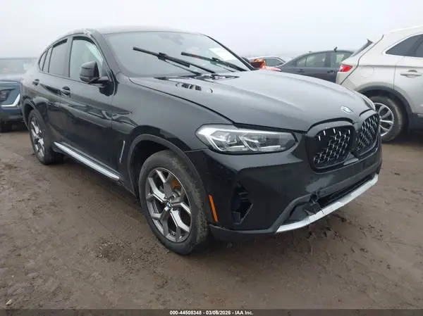 5UX33DT09N9L69206 2022 BMW X4 - Image 1