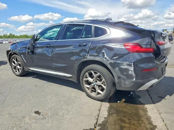 5UX33DT09P9P27875 2023 BMW X4 - Image 2