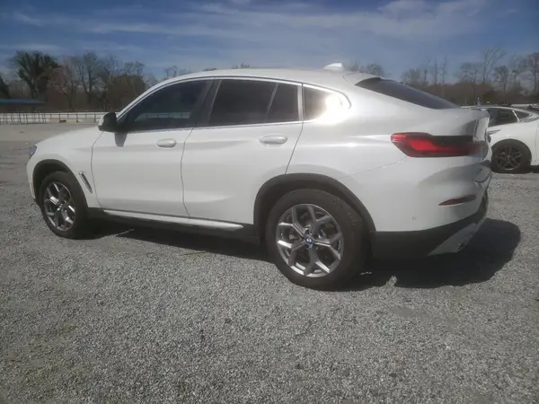 5UX33DT09R9U72809 2024 BMW X4 - Image 2