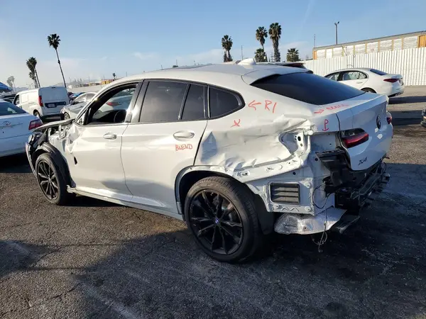 5UX33DT09R9V07767 2024 BMW X4 - Image 2