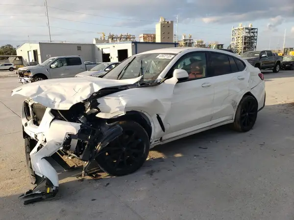 5UX33DT09R9V66933 2024 BMW X4 - Image 1