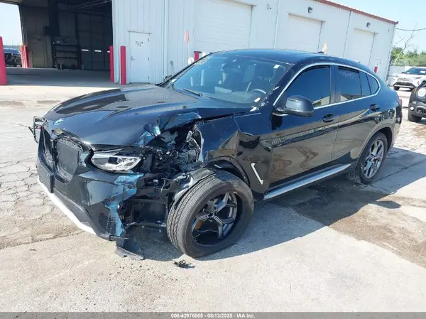 5UX33DT09R9W18478 2024 BMW X4 - Image 2